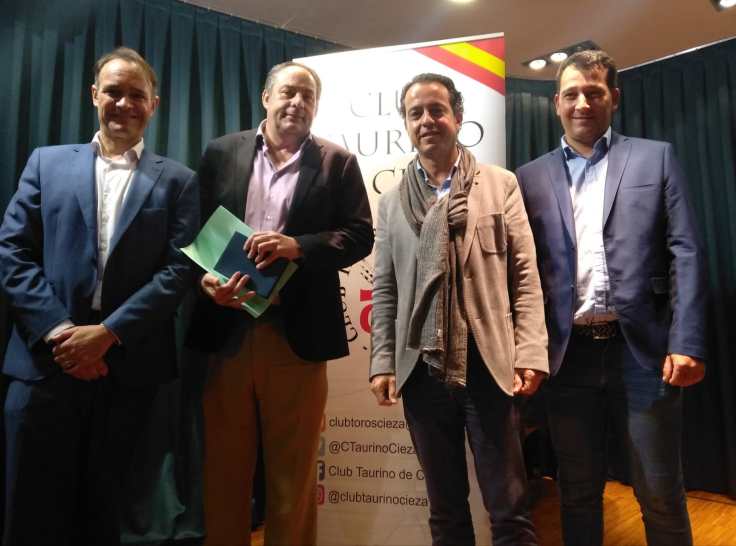 club taurino de cieza 1.jpg