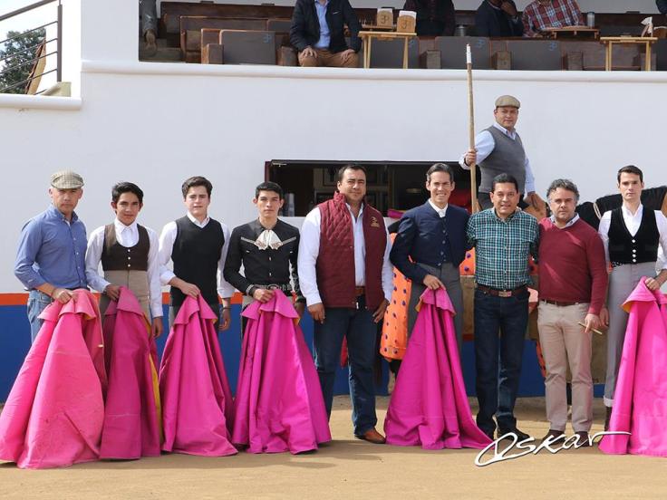 48385680_2113916525318699_8327228600898027520_o