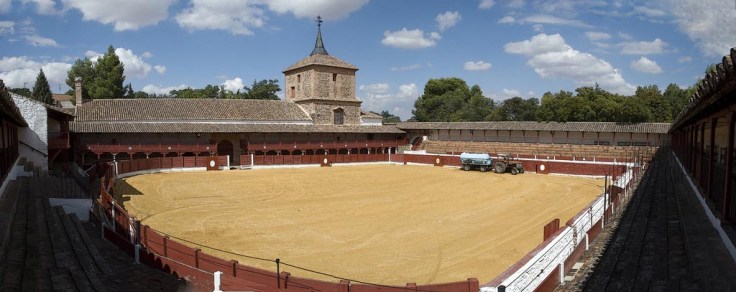 plaza toros.jpg
