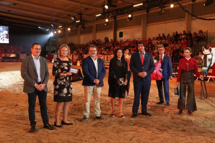 72058096_2435001476537285_3753536859603468288_n