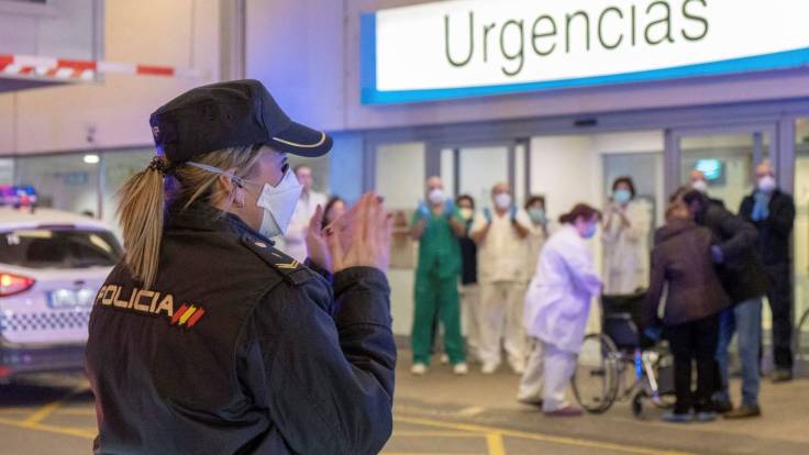 el-aplauso-sanitario-como-pegamento-social