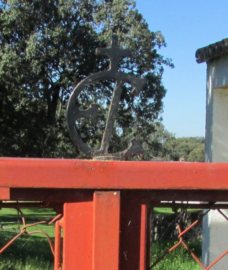 EL HIERRO EN LA PORTERA